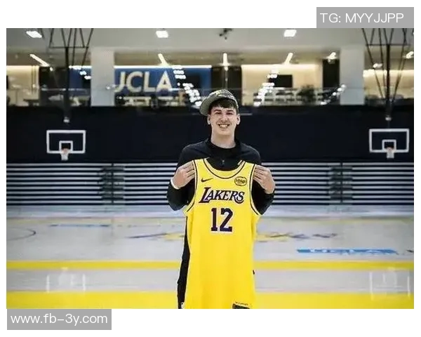 拉拉维亚职业生涯四季累计20分以上比赛达九场本赛季在湖人表现尤为突出