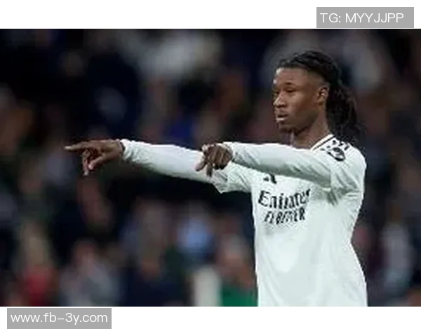 马卡报道卡马文加因牙痛缺席训练赫伊森或将入选皇马大名单 马卡报道卡马文加因牙痛缺席训练赫伊森或将入选皇马大名单