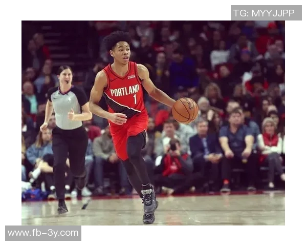 安芬尼西蒙斯:通过努力阅读比赛提升侵略性为球队注入强大能量 安芬尼西蒙斯:通过努力阅读比赛提升侵略性为球队注入强大能量